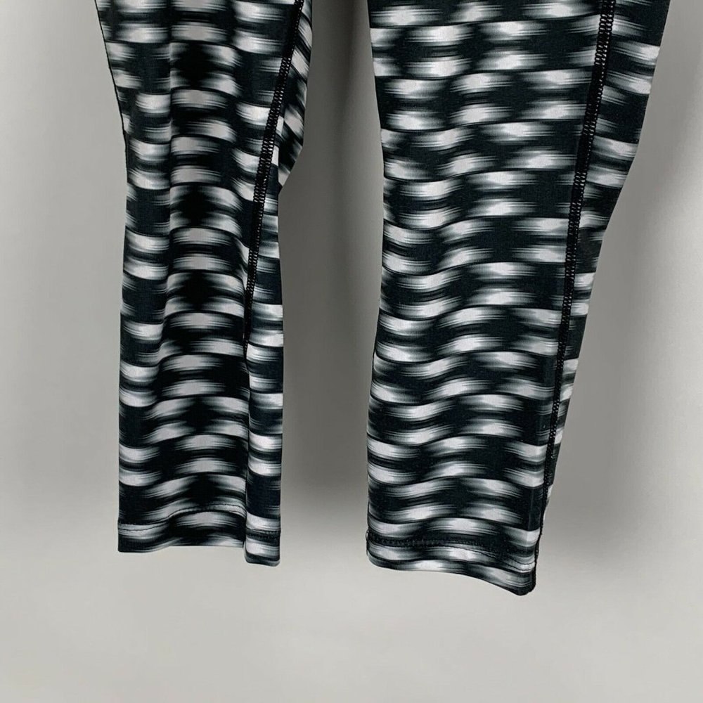 Nike - Picture 3 of 8